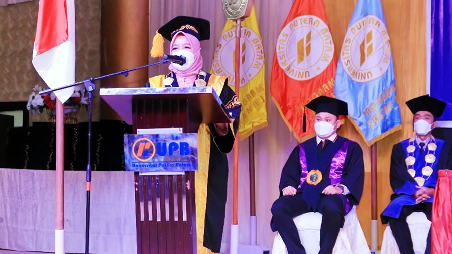 Wisuda upb periode 2 tahun 2022